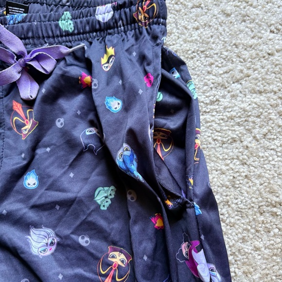 Disney Chibi Original Villains Print Lounge Pants Size LG Maleficent Ursula Hook - Picture 3 of 5